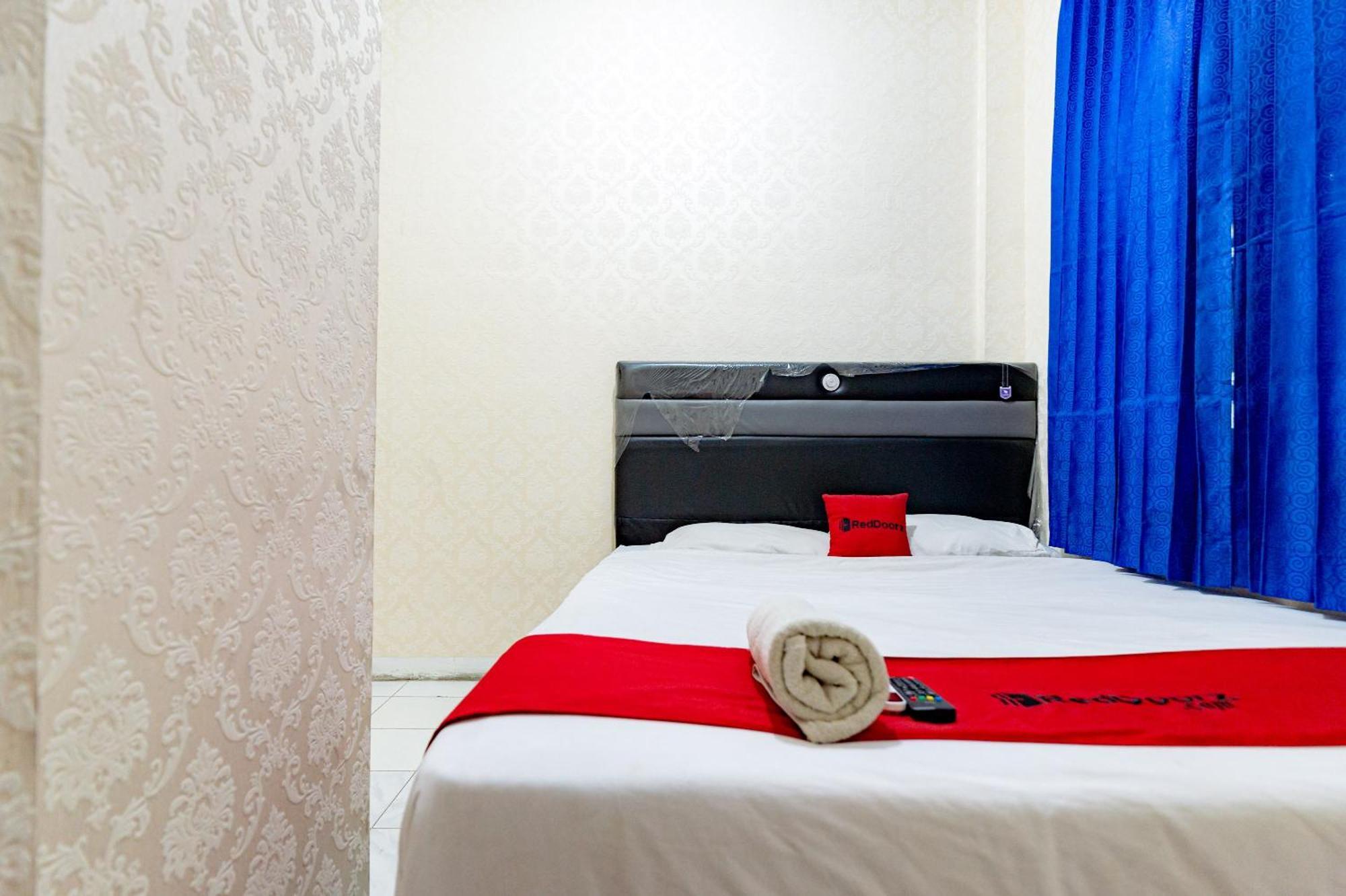 Hotel Reddoorz Near Rsud Dr Pringadi Medan 3 Exterior foto